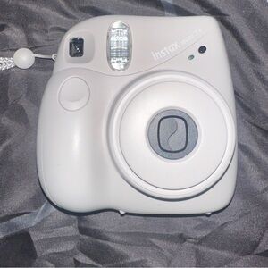 POLAROID INSTA MINI CAMERA w case